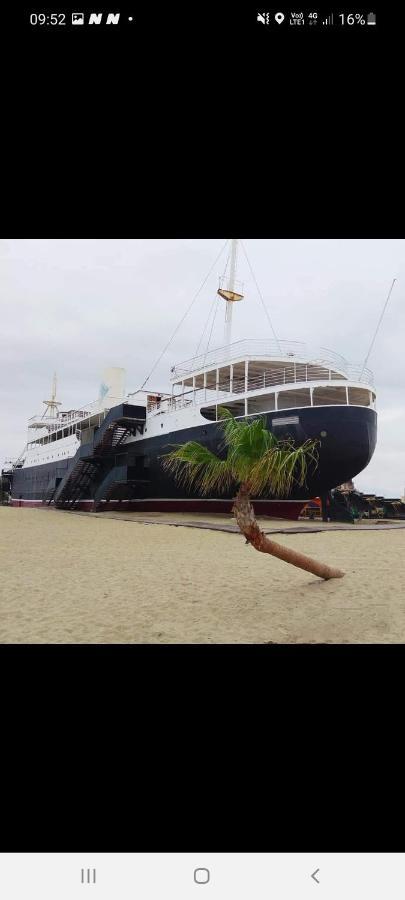 Villa 6 Couchages Spa Privatif, Acces Direct Mer, Piscine Le Barcarès Kültér fotó